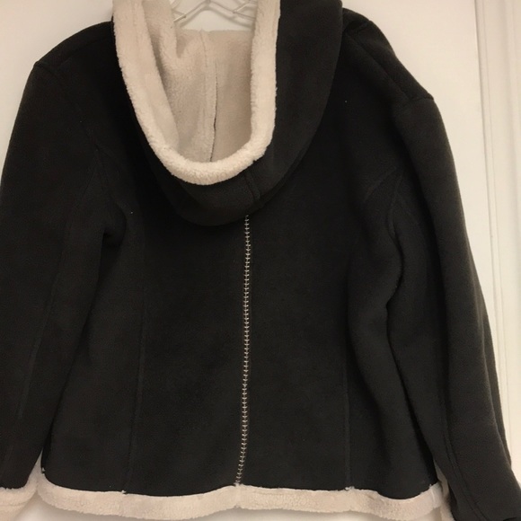 Hooded jacket with faux fur lining - Picture 5 of 7